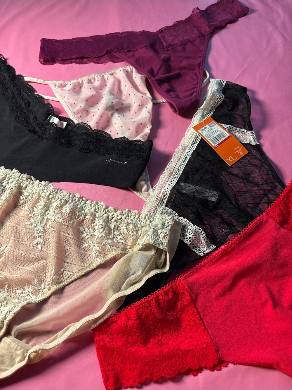 Mixed Colors Women's Lace & Mesh Bikini Briefs - Assorted 6️⃣